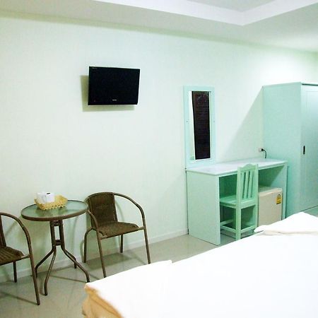 Ruan Rim Nam Hotel Roi Et Room photo